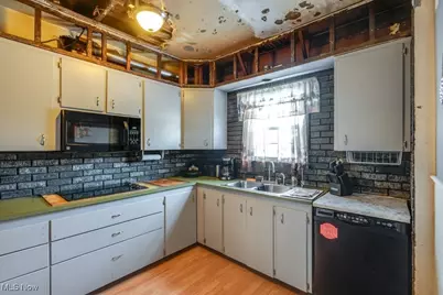 870 Parkway Boulevard, Alliance, OH 44601 - Photo 12