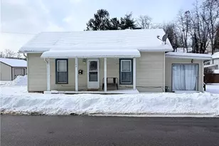 164 N Grant St, Millersburg, OH 44654 - Photo 1