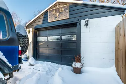 147 Woolf Avenue, Akron, OH 44312 - Photo 8