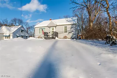 147 Woolf Avenue, Akron, OH 44312 - Photo 2