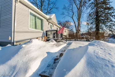 147 Woolf Avenue, Akron, OH 44312 - Photo 4