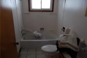 477 W 39th St, Shadyside, OH 43947 - Photo 32