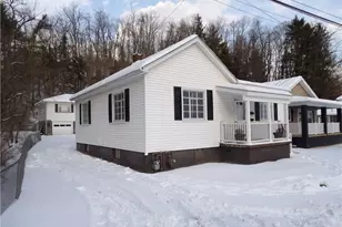 477 W 39th St, Shadyside, OH 43947 - Photo 2