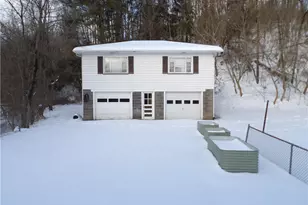 477 W 39th St, Shadyside, OH 43947 - Photo 26