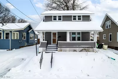 241 24th Street NW, Barberton, OH 44203 - Photo 1