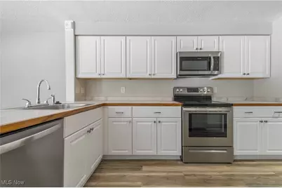 6398 Forest Park Drive, North Ridgeville, OH 44039 - Photo 14