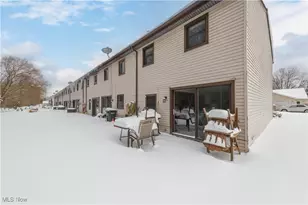 6398 Forest Park Dr, North Ridgeville, OH 44039 - Photo 4