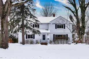 23575 Shelburne Rd, Huber Heights, OH 44122 - Photo 1