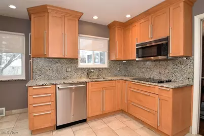 23575 Shelburne Road, Huber Heights, OH 44122 - Photo 16