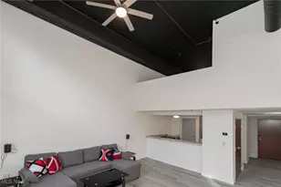 1133 W 9th St, Loveland, OH 44113 - Photo 4