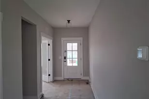 2790 Grayson Dr, Medina, OH 44256 - Photo 2