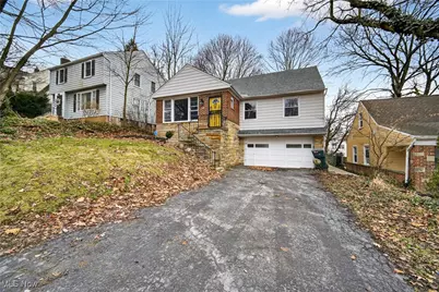 1090 Hillstone Road, Cleveland Heights, OH 44121 - Photo 2