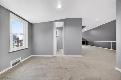 1090 Hillstone Road, Cleveland Heights, OH 44121 - Photo 16