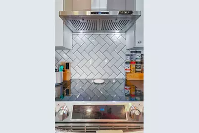 2430 S Hametown Road, Norton, OH 44203 - Photo 14