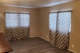 202 W Main St, Conneaut, OH 44030 - Photo 6