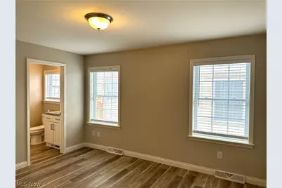 4433 Fenwick Avenue, Loveland, OH 44113 - Photo 8