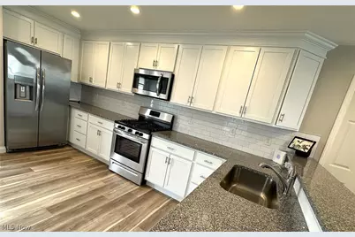 4433 Fenwick Avenue, Loveland, OH 44113 - Photo 4