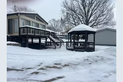 1124 Valley Drive NW, North Canton, OH 44720 - Photo 4