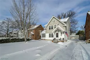 17610 Narragansett Ave, Oakwood, OH 44107 - Photo 2