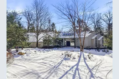 999 Chestnut Run, Gates Mills, OH 44040 - Photo 2