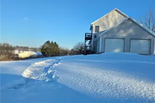 141 Meadowpark Dr, Cambridge, OH 43725 - Photo 6