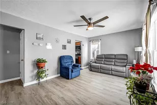 12112 Carrington Ave, Loveland, OH 44135 - Photo 6