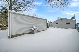 12112 Carrington Ave, Loveland, OH 44135 - Photo 22