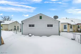 12112 Carrington Ave, Loveland, OH 44135 - Photo 20