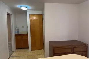 2160 Ingersoll Dr, Akron, OH 44320 - Photo 20