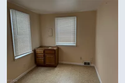 2160 Ingersoll Drive, Akron, OH 44320 - Photo 24