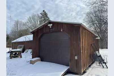 2160 Ingersoll Drive, Akron, OH 44320 - Photo 2