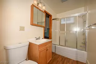 277 Lake Front Dr, Akron, OH 44319 - Photo 18