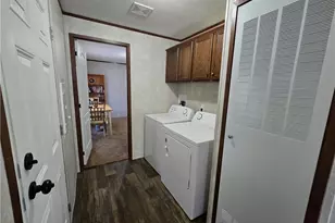 12860 Mayfield Rd, Chardon, OH 44024 - Photo 14