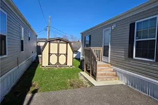 12860 Mayfield Rd, Chardon, OH 44024 - Photo 2