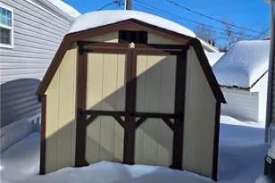 12860 Mayfield Rd, Chardon, OH 44024 - Photo 4