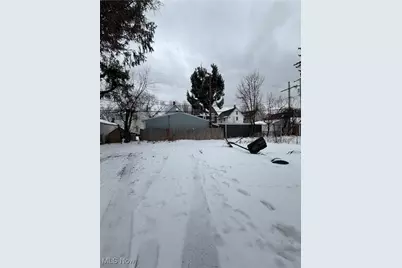 3841 W 39th Street, Loveland, OH 44109 - Photo 2