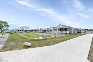 10850 E Bayshore Rd, Marblehead, OH 43440 - Photo 42