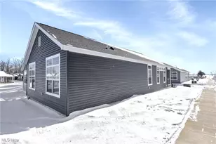 10850 E Bayshore Rd, Marblehead, OH 43440 - Photo 4