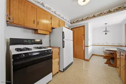 28759 Forest Road, Willowick, OH 44095 - Photo 16