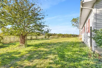 7511 Jeffries Avenue, Garfield Heights, OH 44105 - Photo 4