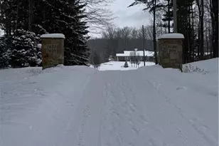 7633 Hidden Valley Dr, Kirtland, OH 44094 - Photo 4