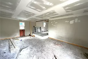 411 S Collett St, Lima, OH 45805 - Photo 2