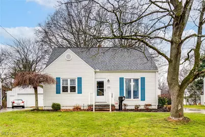 640 E Lake Avenue, Barberton, OH 44203 - Photo 1