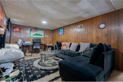 13905 Thraves Avenue, Garfield Heights, OH 44125 - Photo 22