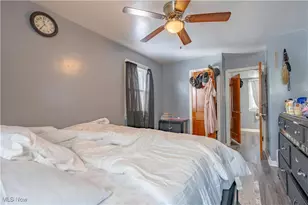 13905 Thraves Ave, Garfield Heights, OH 44125 - Photo 18