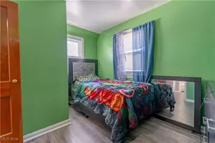 13905 Thraves Ave, Garfield Heights, OH 44125 - Photo 20