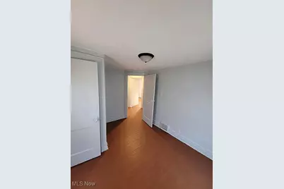 349 Comstock Court, Akron, OH 44305 - Photo 14