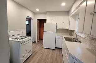 349 Comstock Ct, Akron, OH 44305 - Photo 6