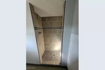 349 Comstock Court, Akron, OH 44305 - Photo 18