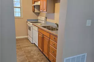 694 Summit Rd, Ravenna, OH 44266 - Photo 8